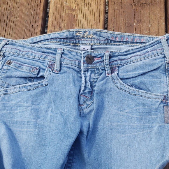 Silver Jeans- size 28/33 - Picture 2 of 6